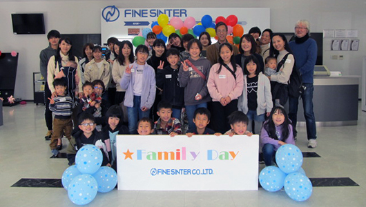 Workplace tour for employees’ families