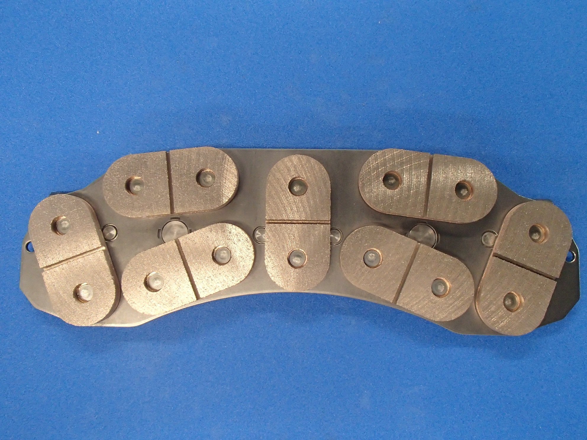 Sintered brake lining for new high-speed railway vehicles